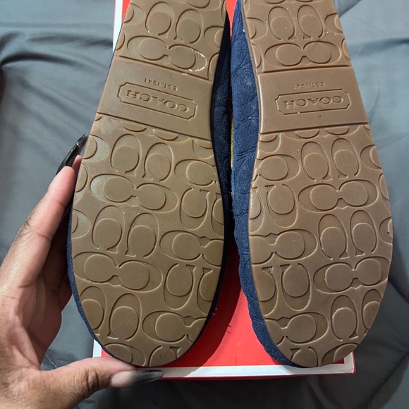 Coach slippers - Picture 3 of 3